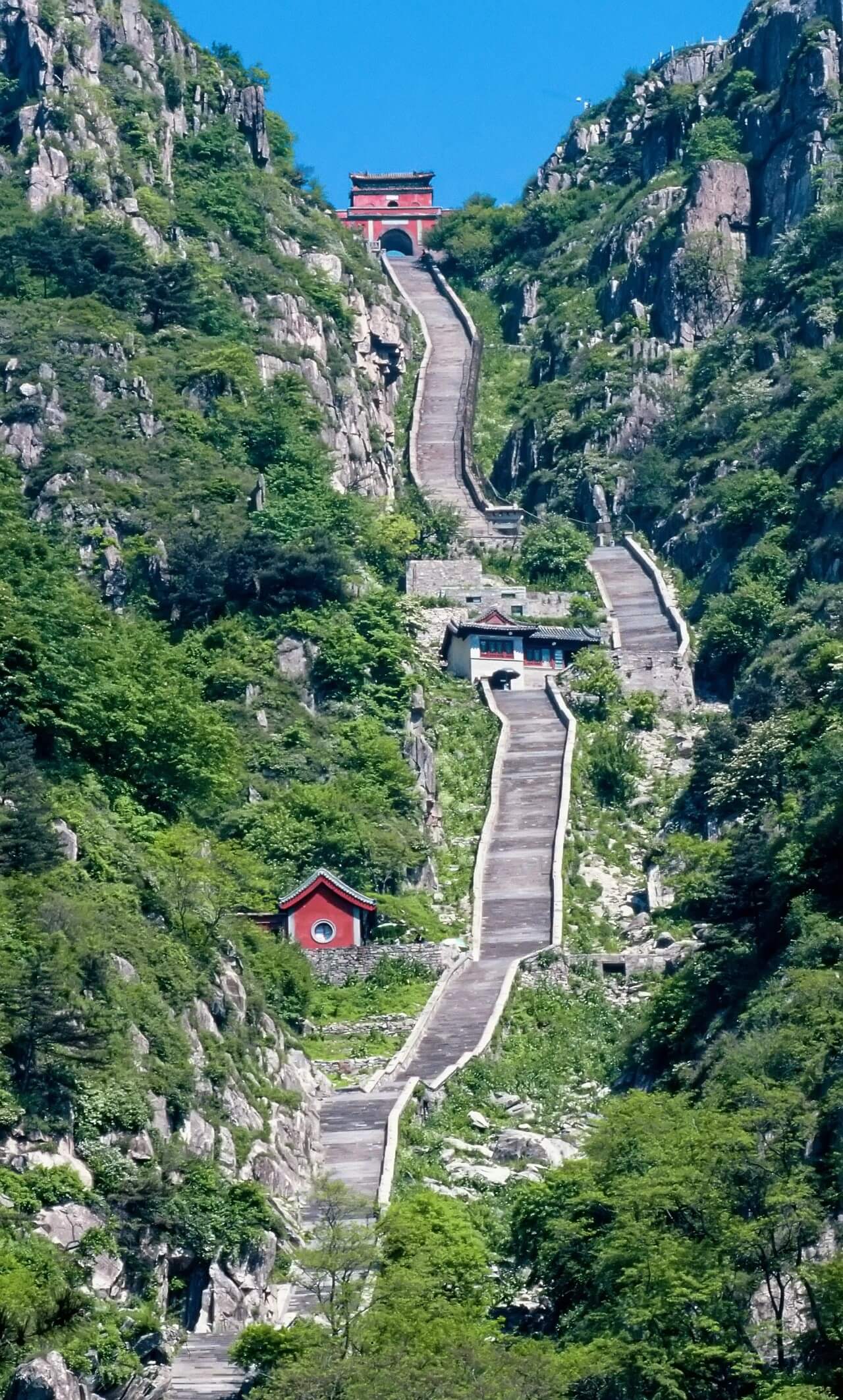 Le mont Taishan Le mont Taishan